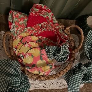Vintage 17 Pieces Picnic Country Farmhouse Vintage Wire Hemp Basket Set 4 Eatery